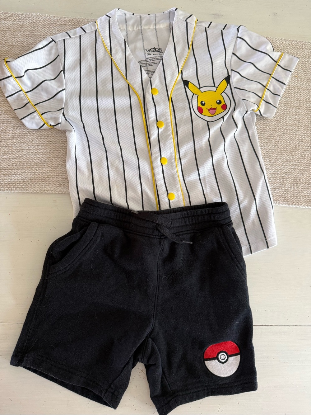 Pokemon Outfit